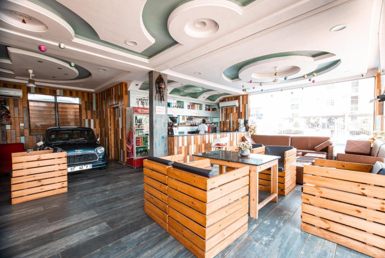 Plus 33 Hotel Nungua Εξωτερικό φωτογραφία