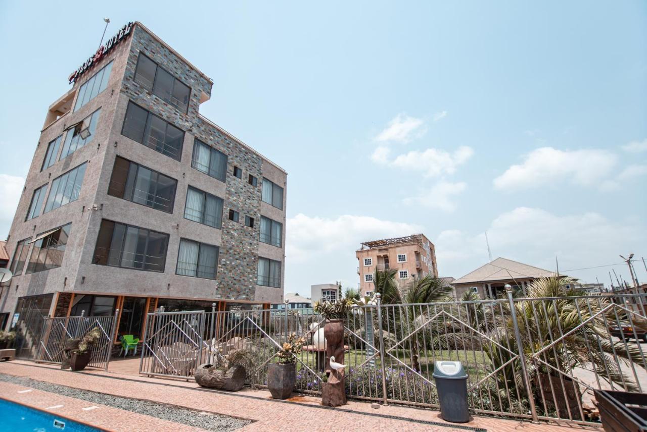 Plus 33 Hotel Nungua Εξωτερικό φωτογραφία