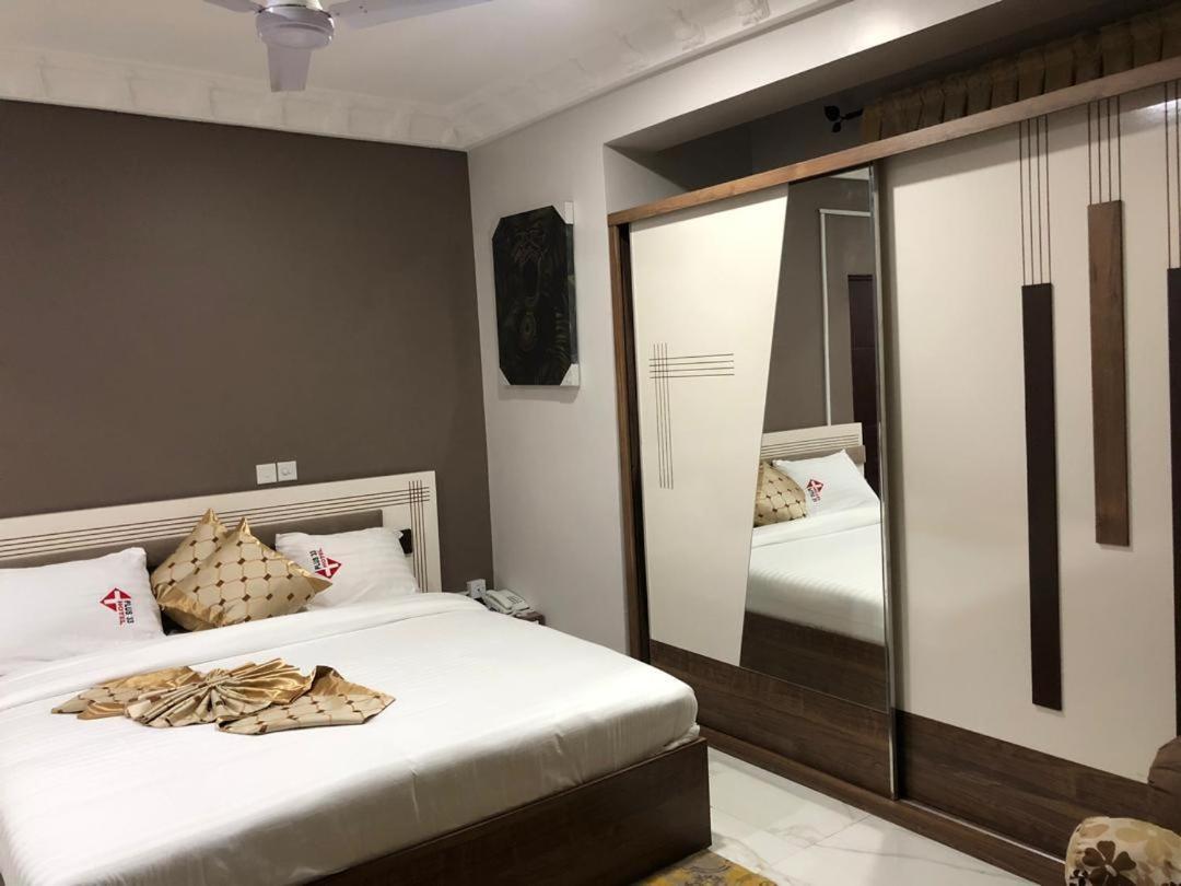 Plus 33 Hotel Nungua Εξωτερικό φωτογραφία