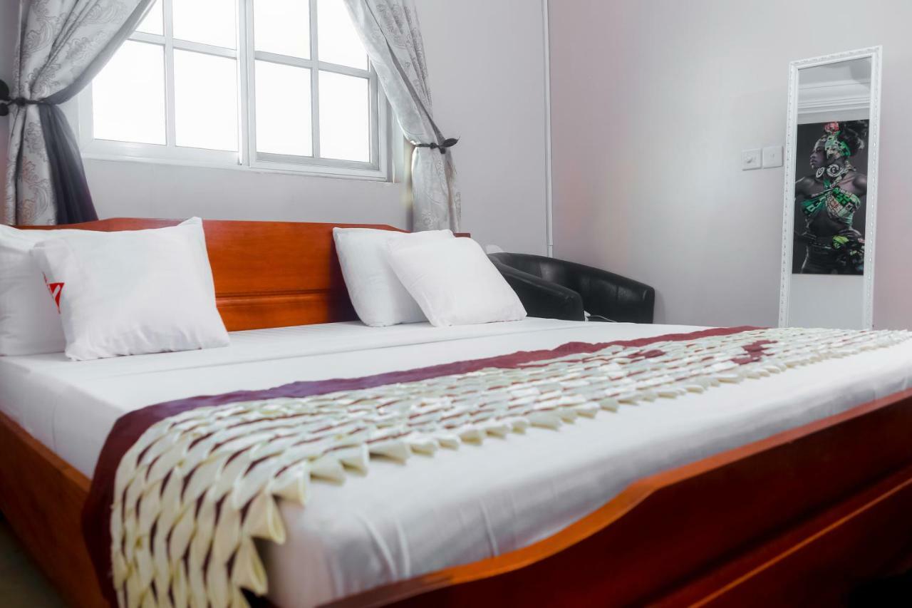 Plus 33 Hotel Nungua Εξωτερικό φωτογραφία