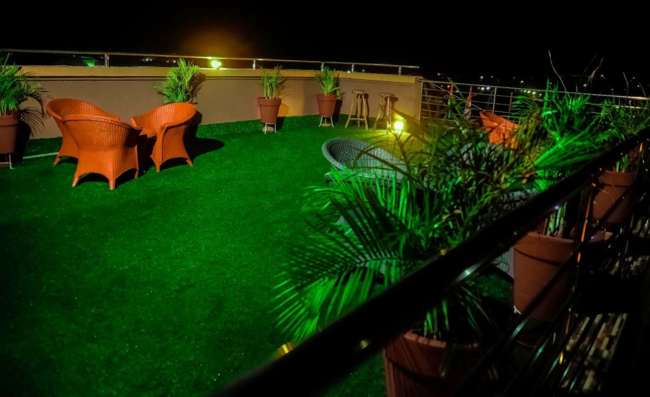 Plus 33 Hotel Nungua Εξωτερικό φωτογραφία