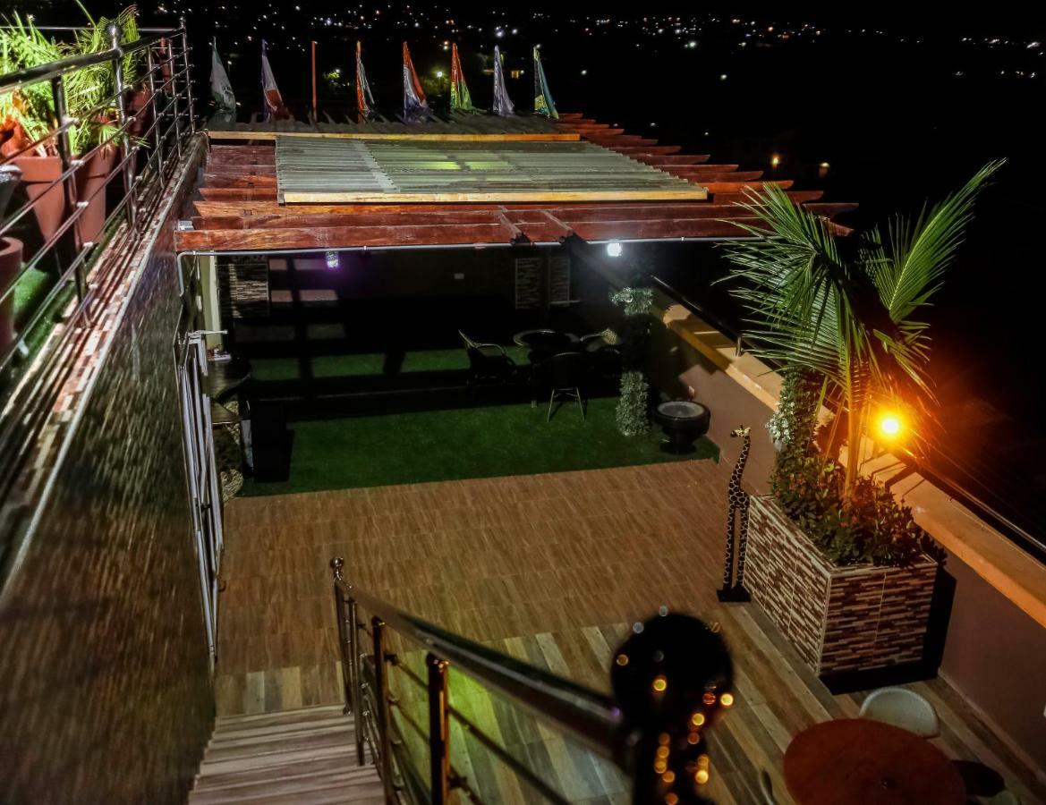 Plus 33 Hotel Nungua Εξωτερικό φωτογραφία
