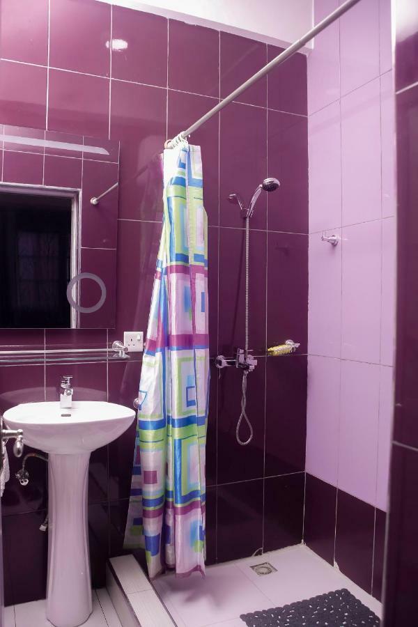 Plus 33 Hotel Nungua Εξωτερικό φωτογραφία